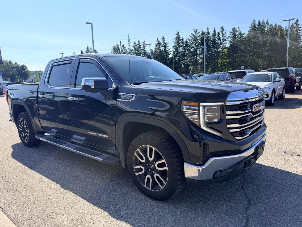 2024 GMC Sierra 1500 Crew Cab Short Box 4-Wheel Drive SLT Photo