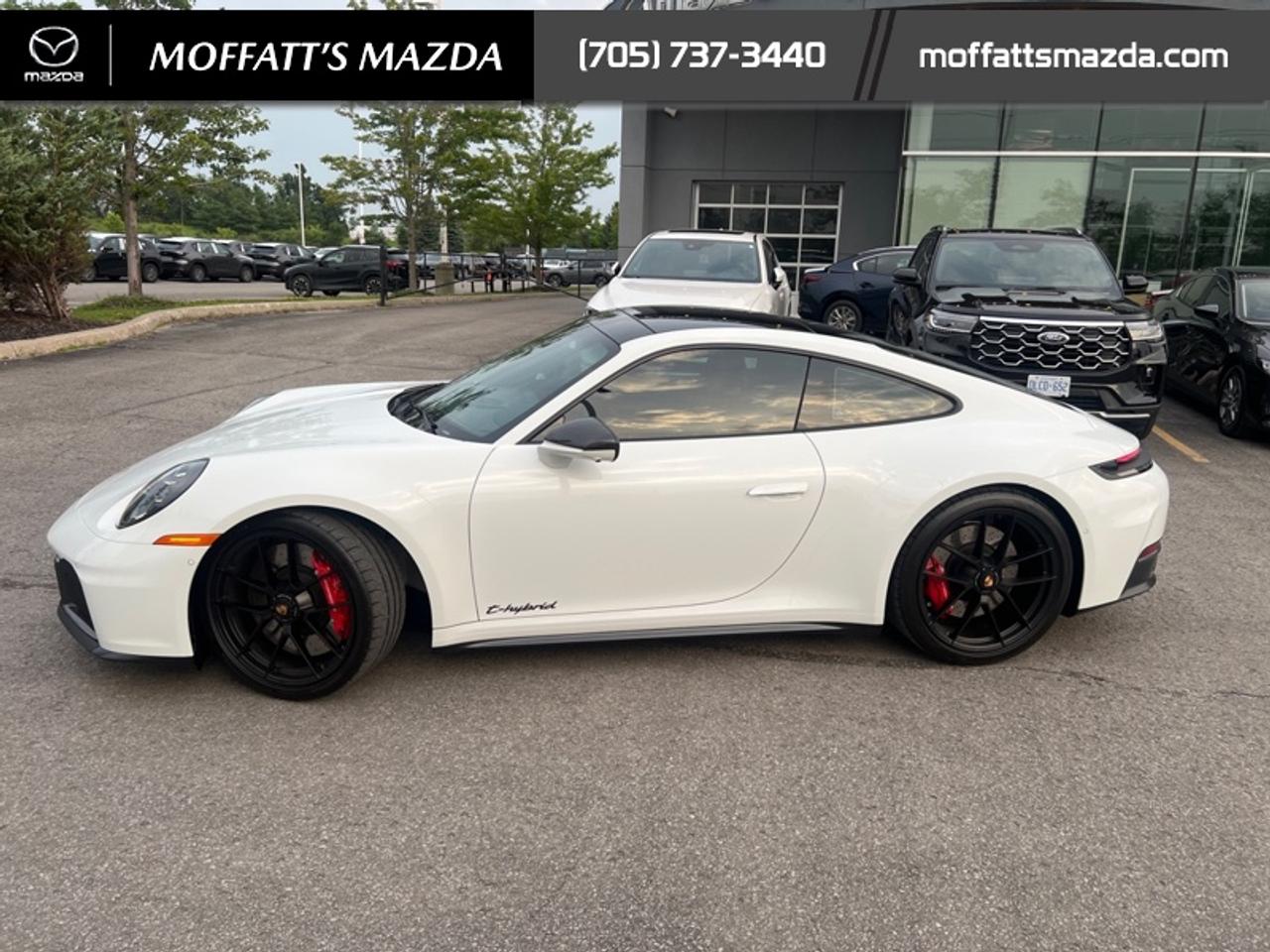 2026 Porsche 911 Carrera GTS Photo2