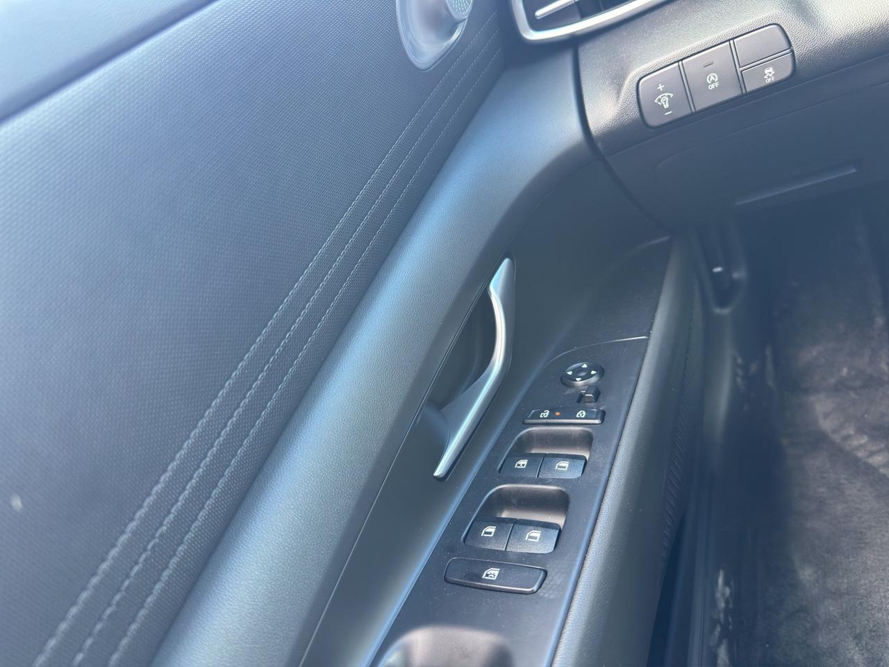 2026 Hyundai Elantra Essential Photo