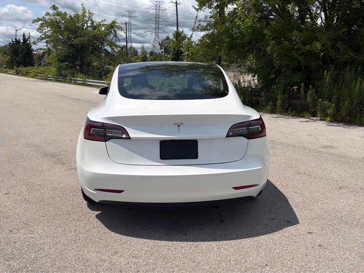2021 Tesla Model 3 Standard Range Photo3