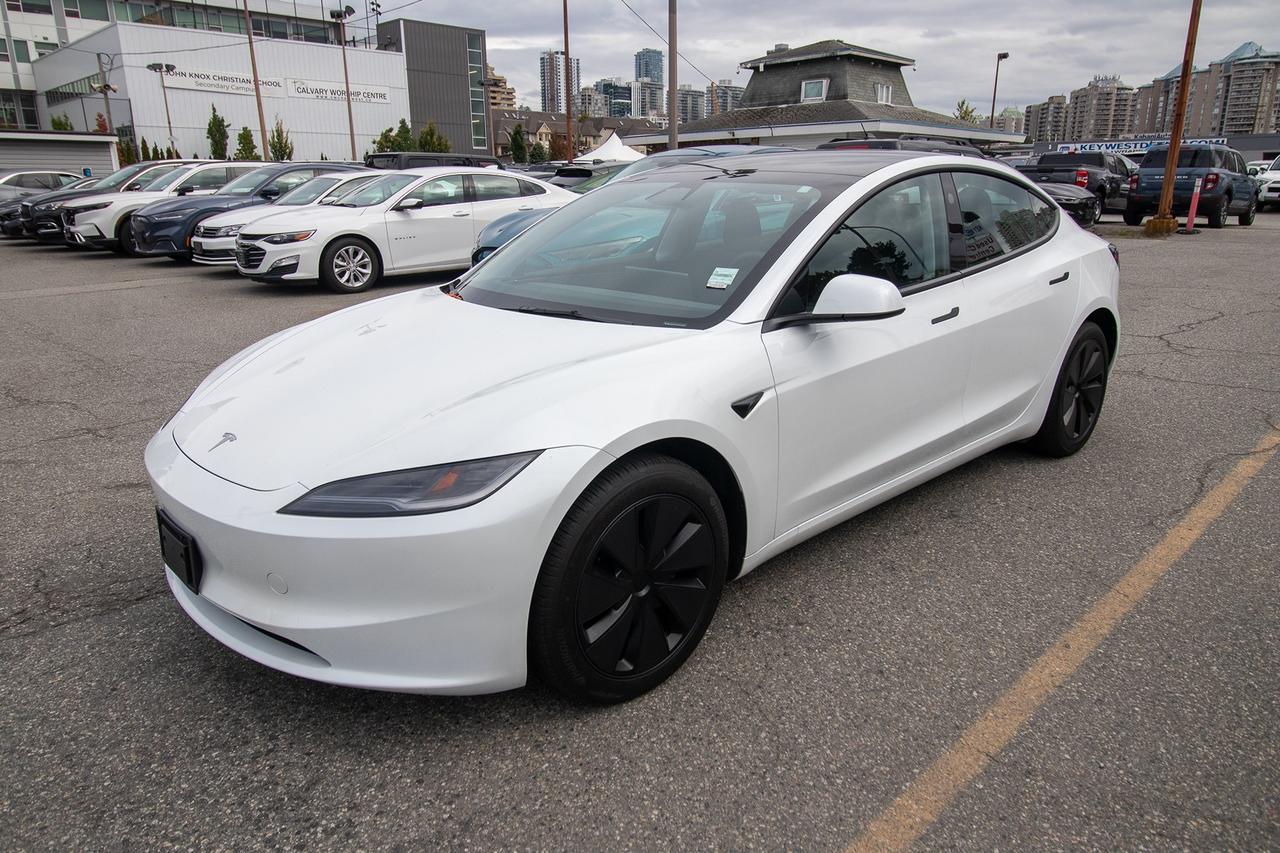 2024 Tesla Model 3 RWD Photo1