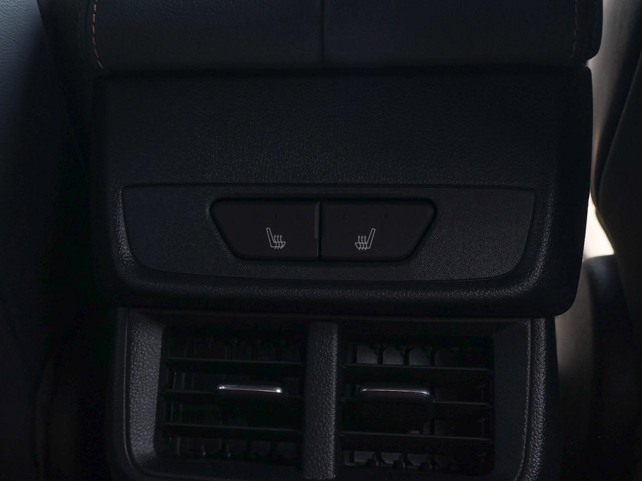 2027 GMC Terrain AWD AT4 Photo