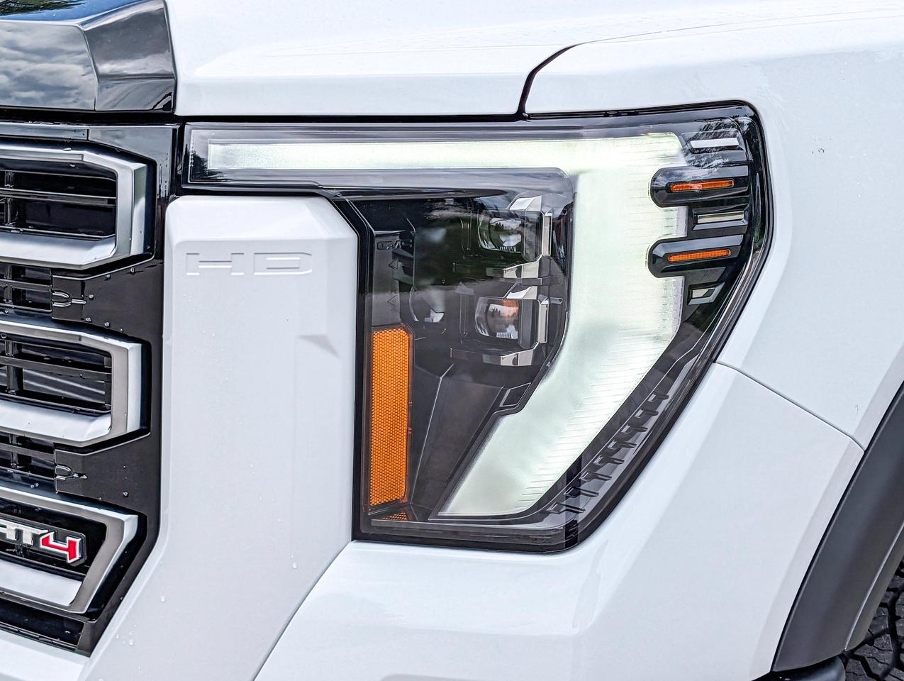 2026 GMC SIERRA 2500HD AT4 Photo