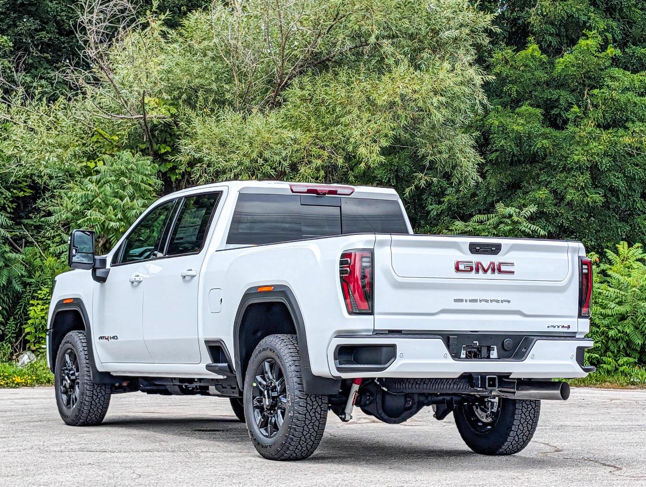 2026 GMC SIERRA 2500HD AT4 Photo