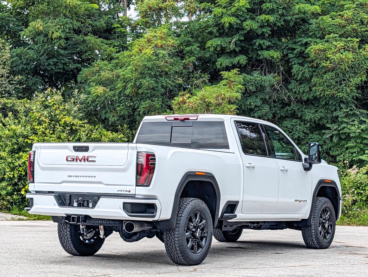 2026 GMC SIERRA 2500HD AT4 Photo