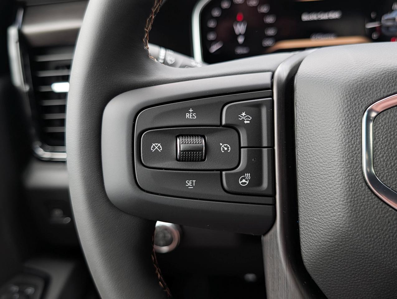 2026 GMC SIERRA 2500HD AT4 Photo