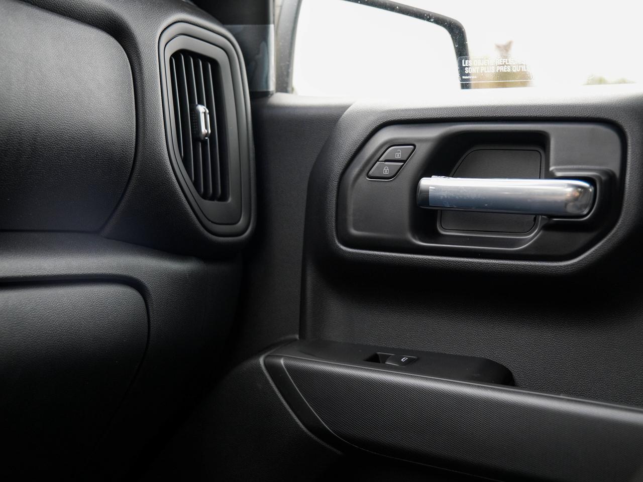 2026 GMC Sierra 1500 PRO Photo
