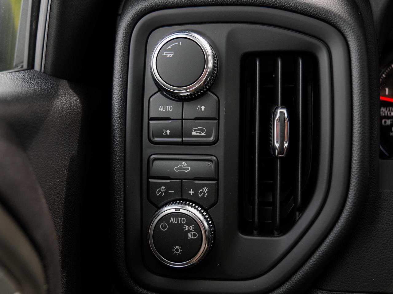 2026 GMC Sierra 1500 PRO Photo