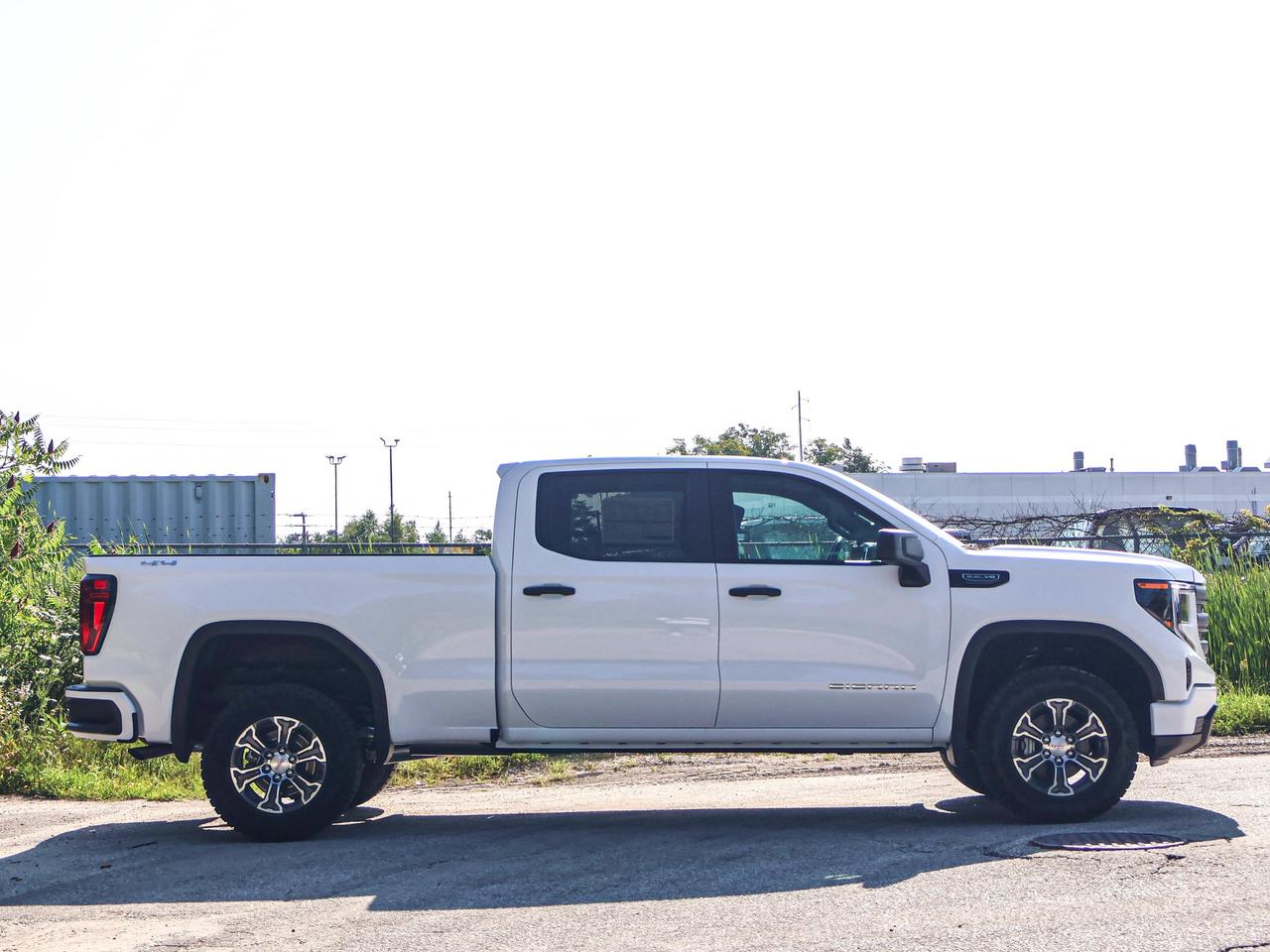 2026 GMC Sierra 1500 PRO Photo2