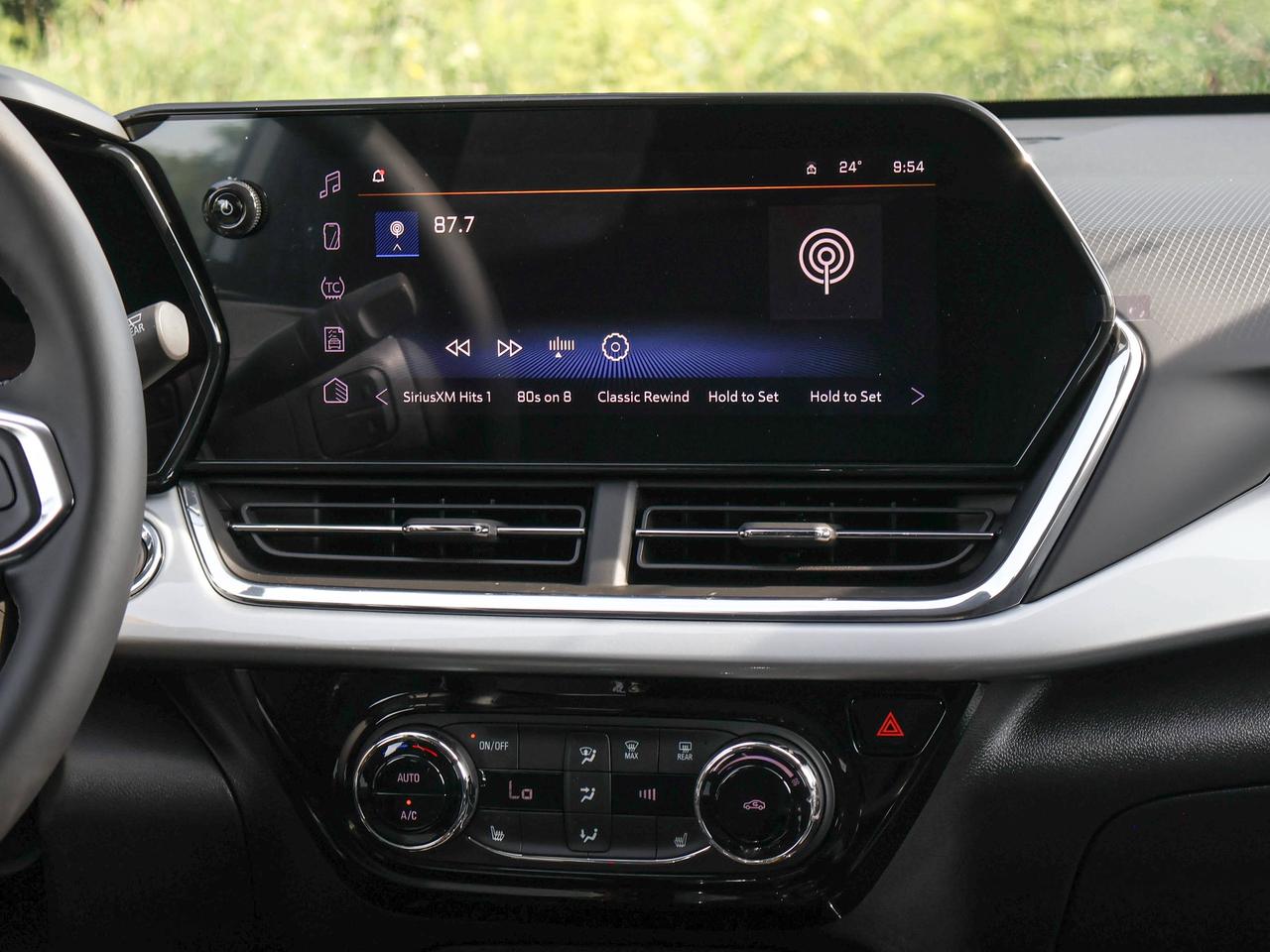 2026 Chevrolet Trax LT Photo