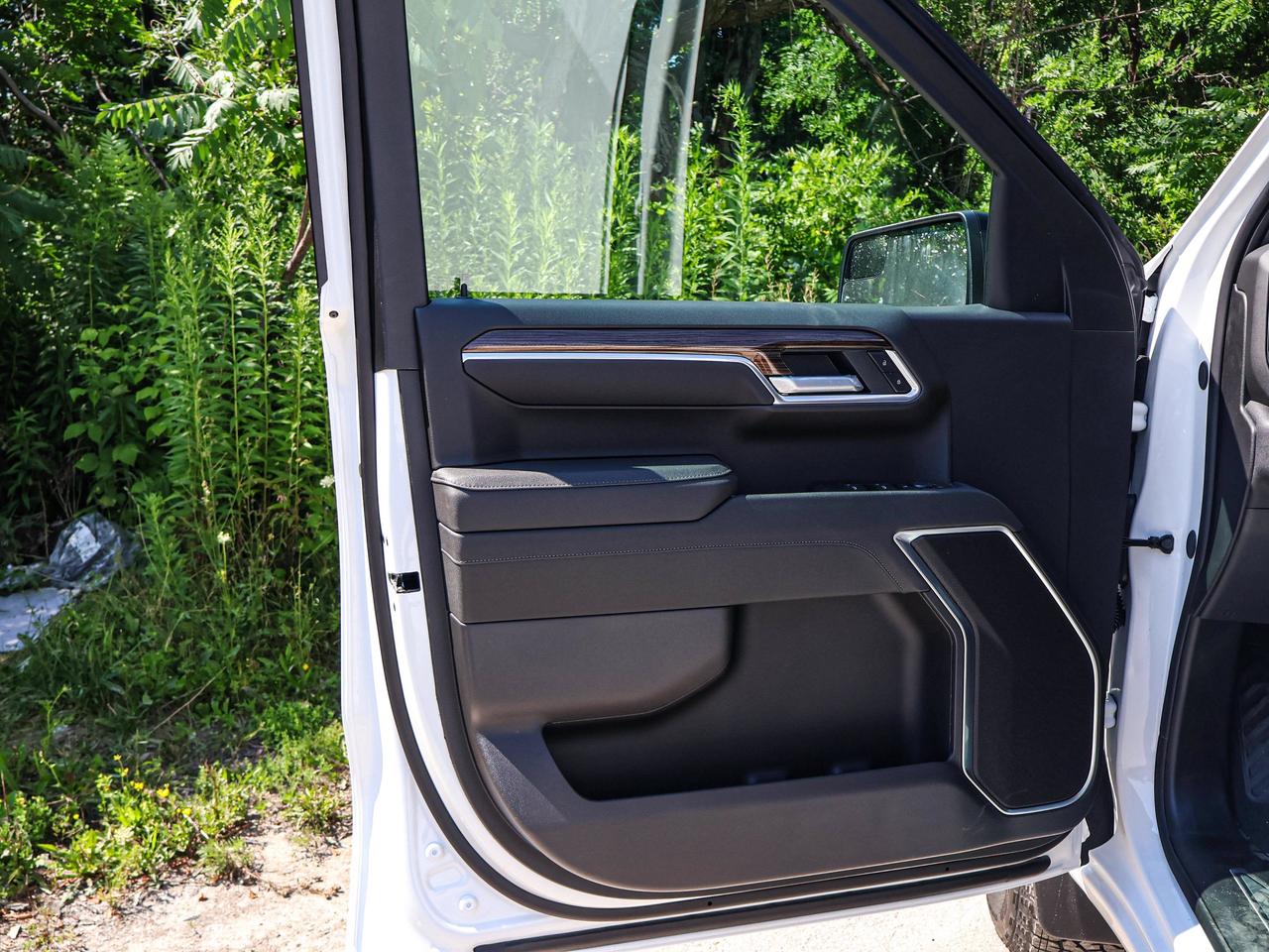 2026 Chevrolet Silverado 1500 RST Photo