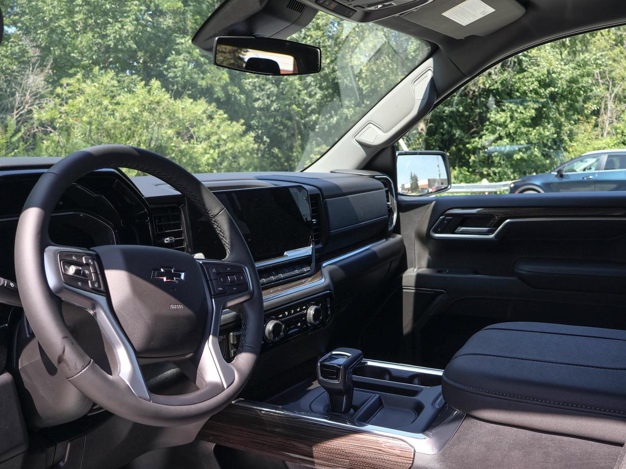 2026 Chevrolet Silverado 1500 RST Photo
