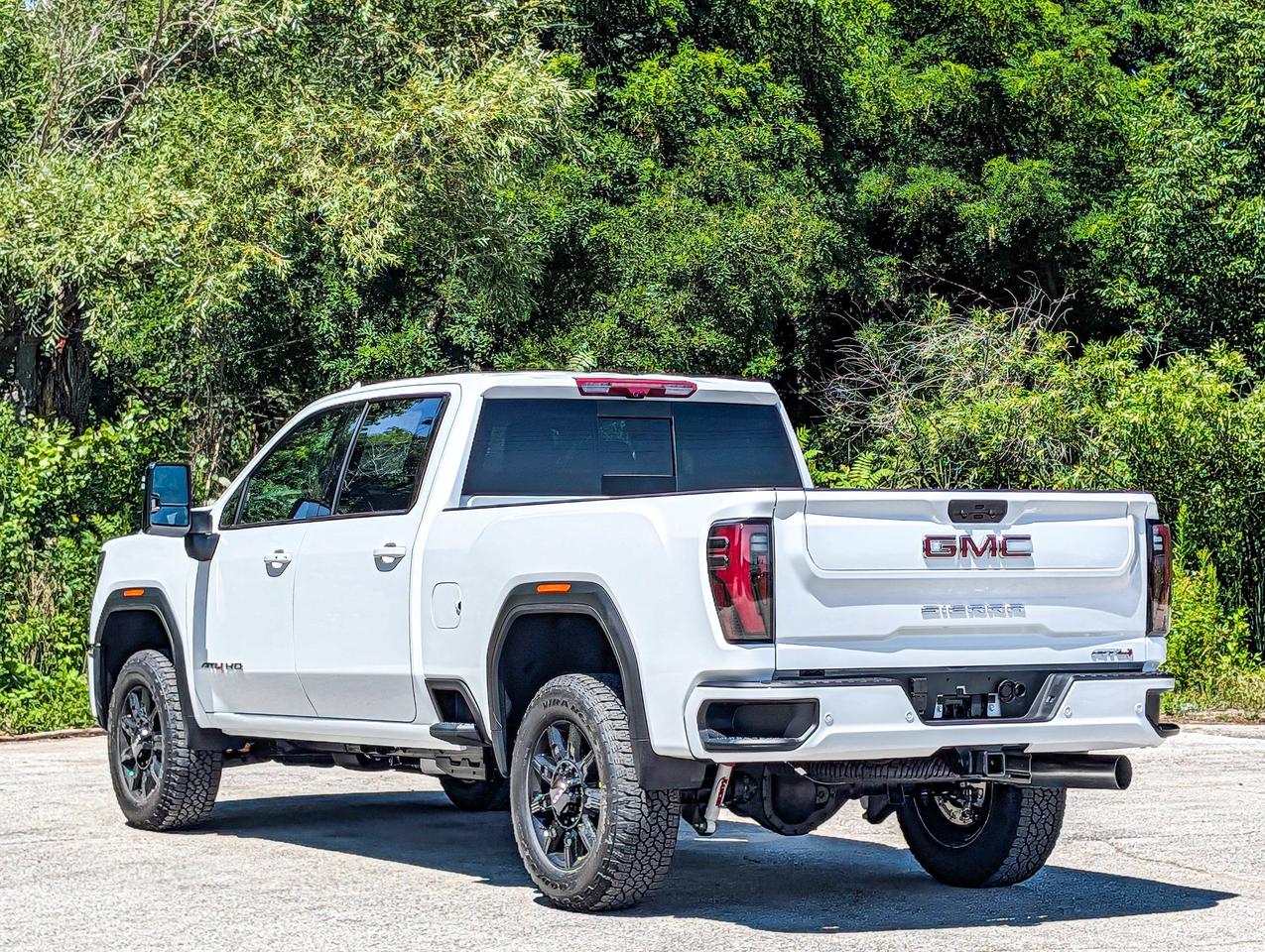 2026 GMC SIERRA 2500HD AT4 Photo