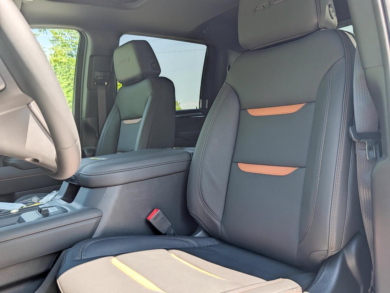 2026 GMC SIERRA 2500HD AT4 Photo