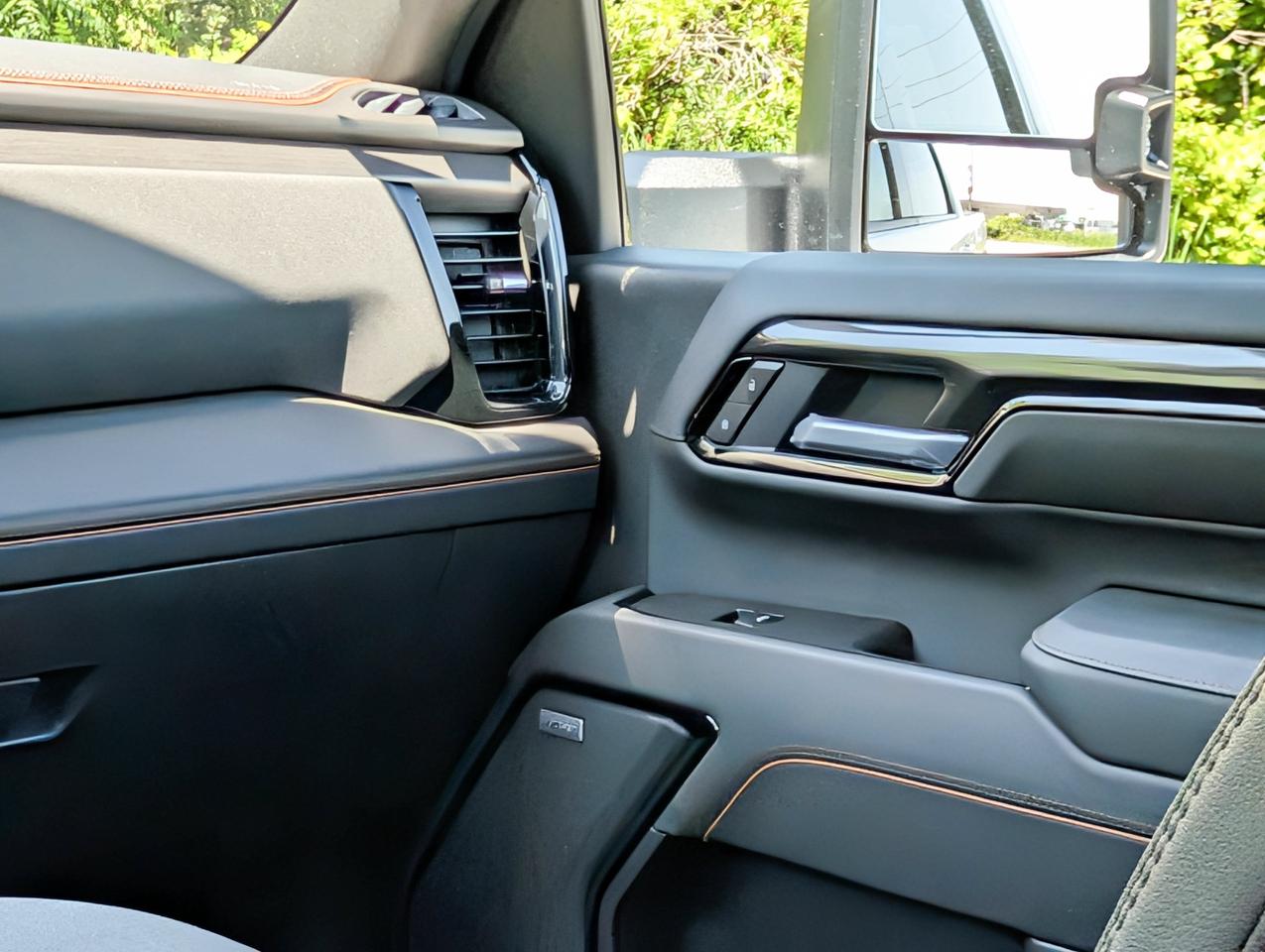 2026 GMC SIERRA 2500HD AT4 Photo