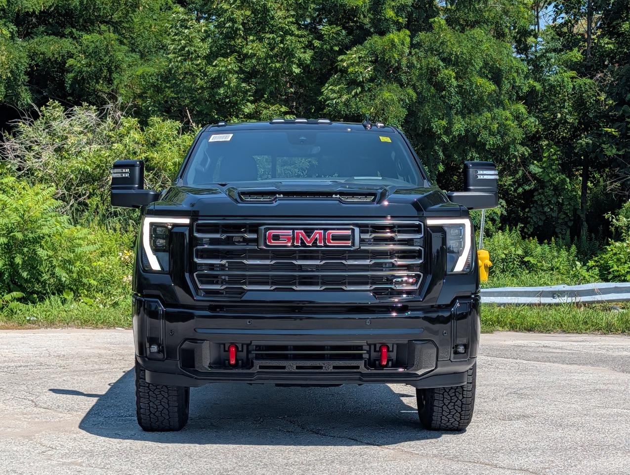 2026 GMC SIERRA 2500HD AT4 Photo