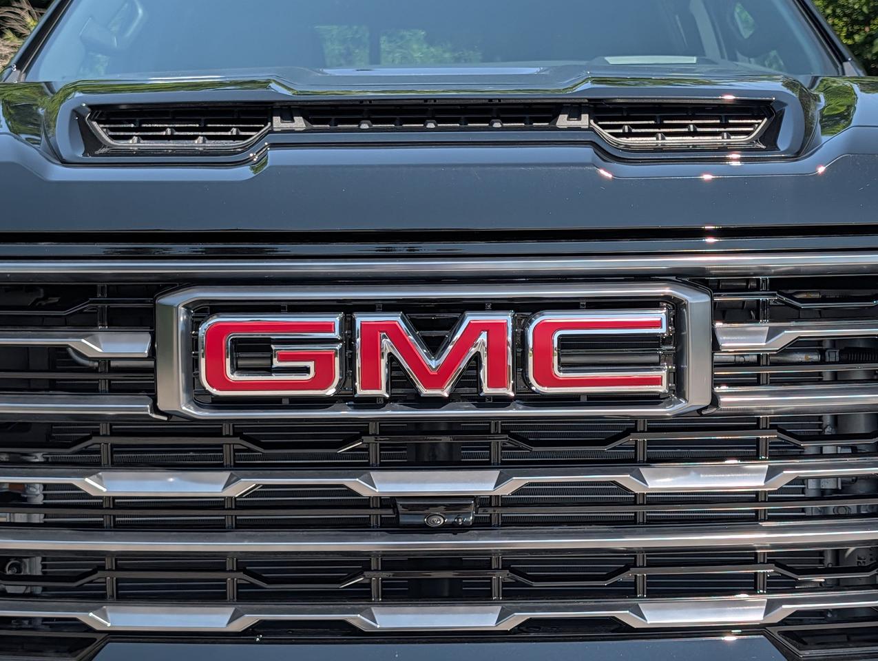 2026 GMC SIERRA 2500HD AT4 Photo