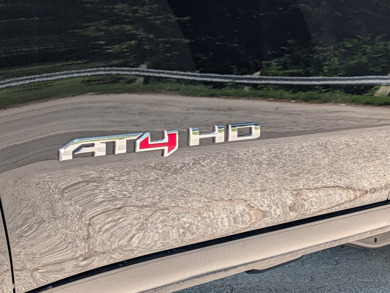 2026 GMC SIERRA 2500HD AT4 Photo