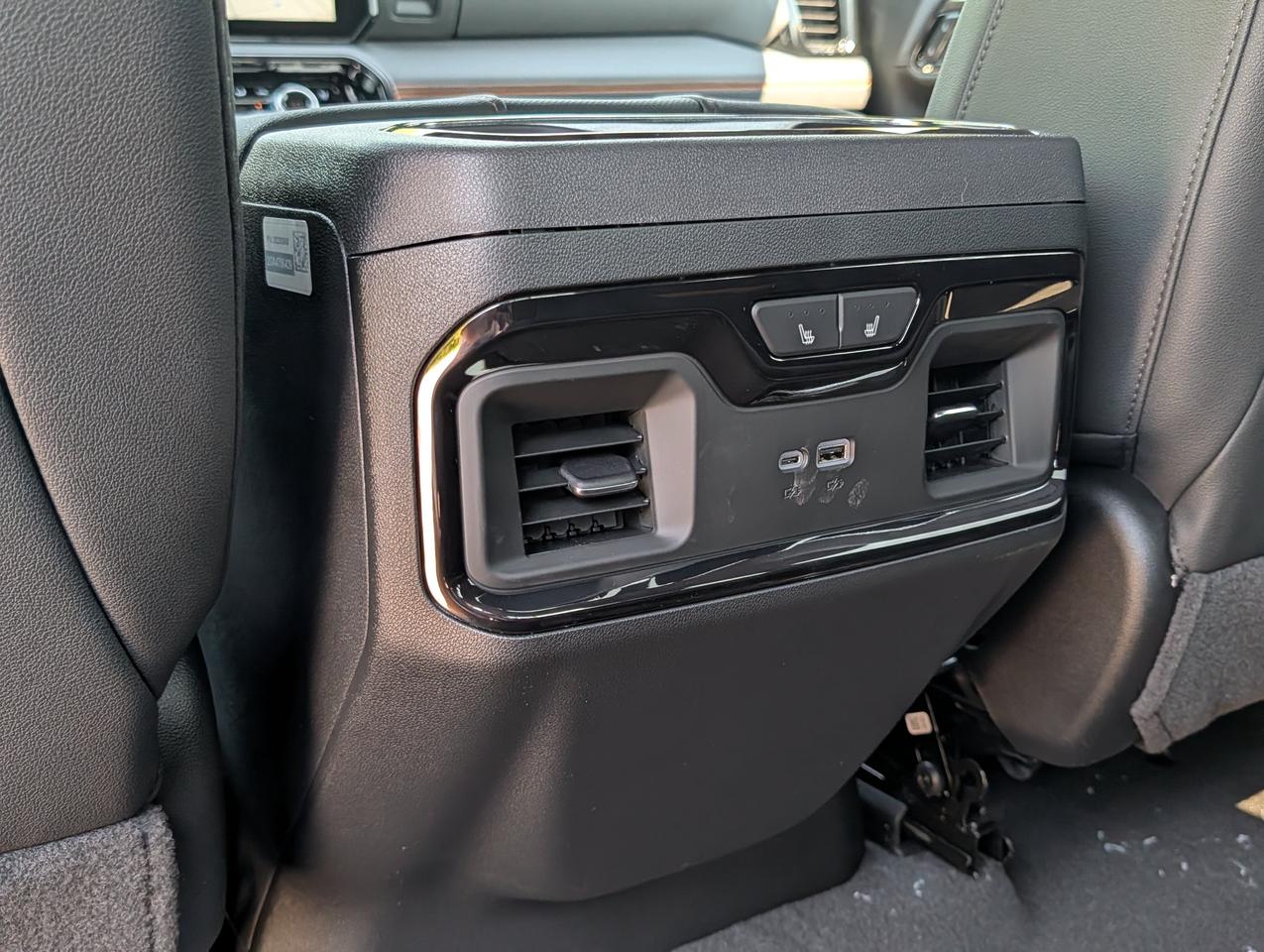 2026 GMC SIERRA 2500HD AT4 Photo