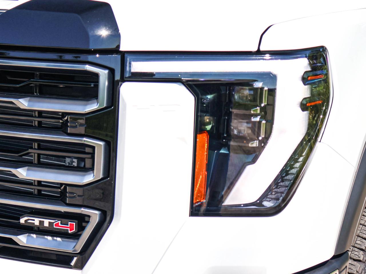 2026 GMC SIERRA 2500HD AT4 Photo