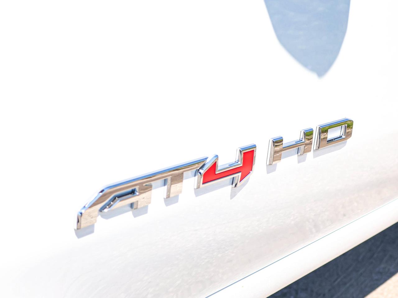 2026 GMC SIERRA 2500HD AT4 Photo