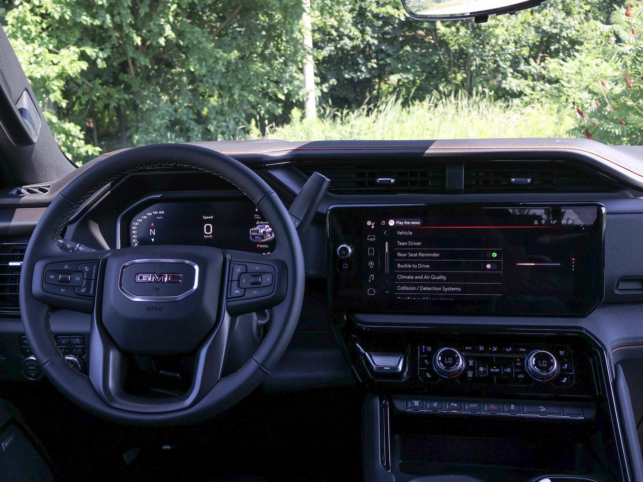 2026 GMC SIERRA 2500HD AT4 Photo