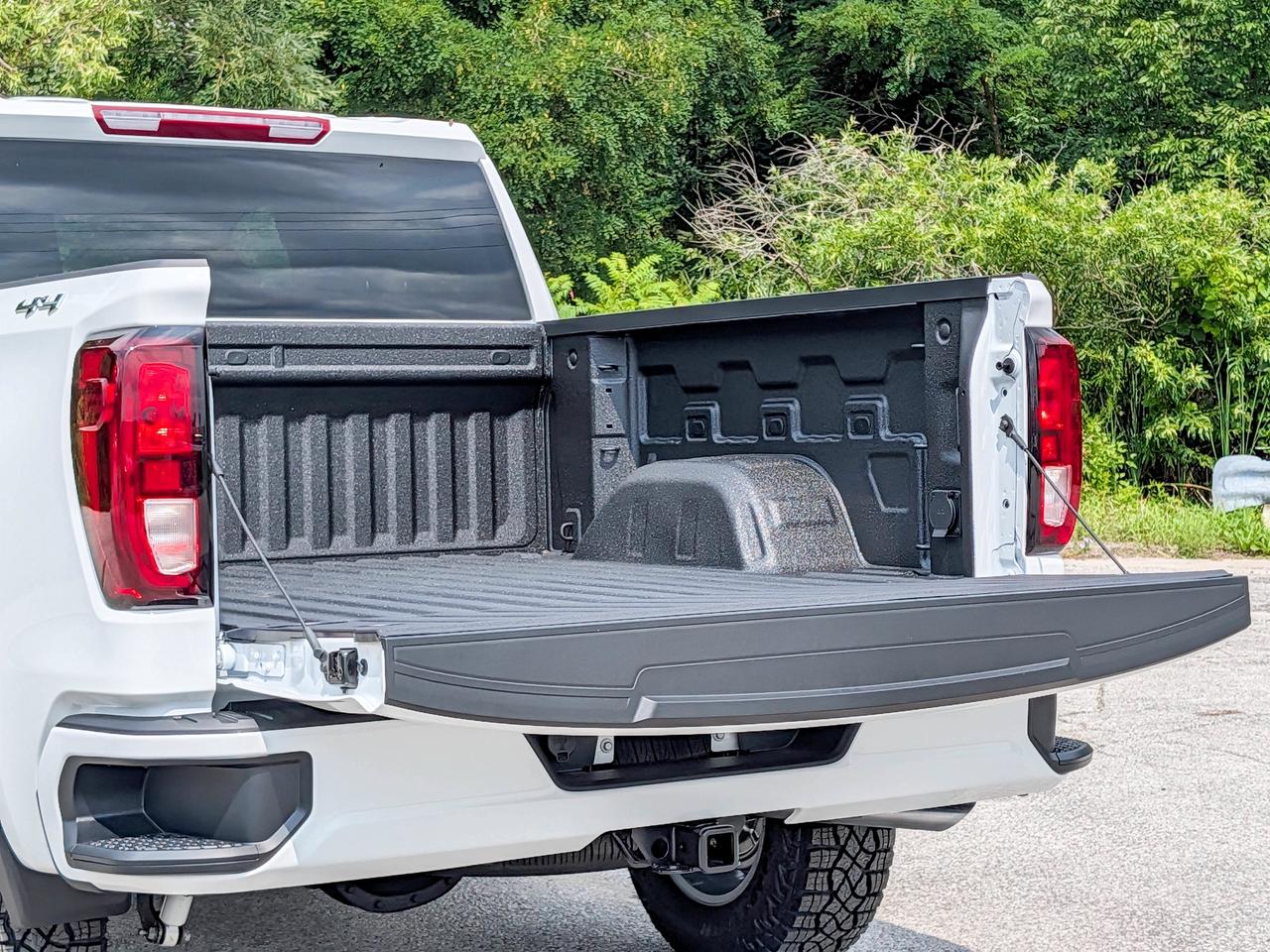 2026 GMC Sierra 1500 PRO Photo