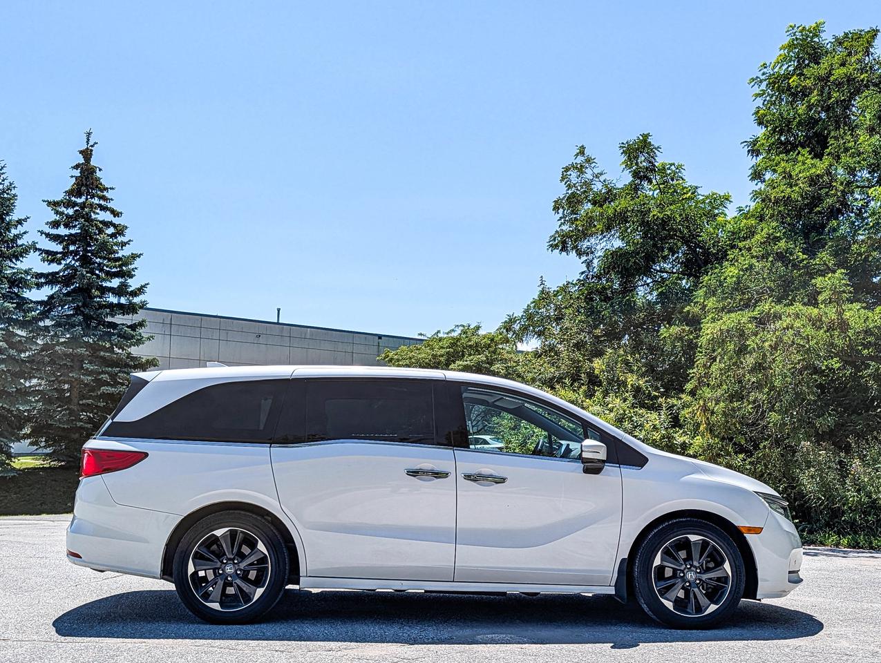 2024 Honda Odyssey Touring Photo