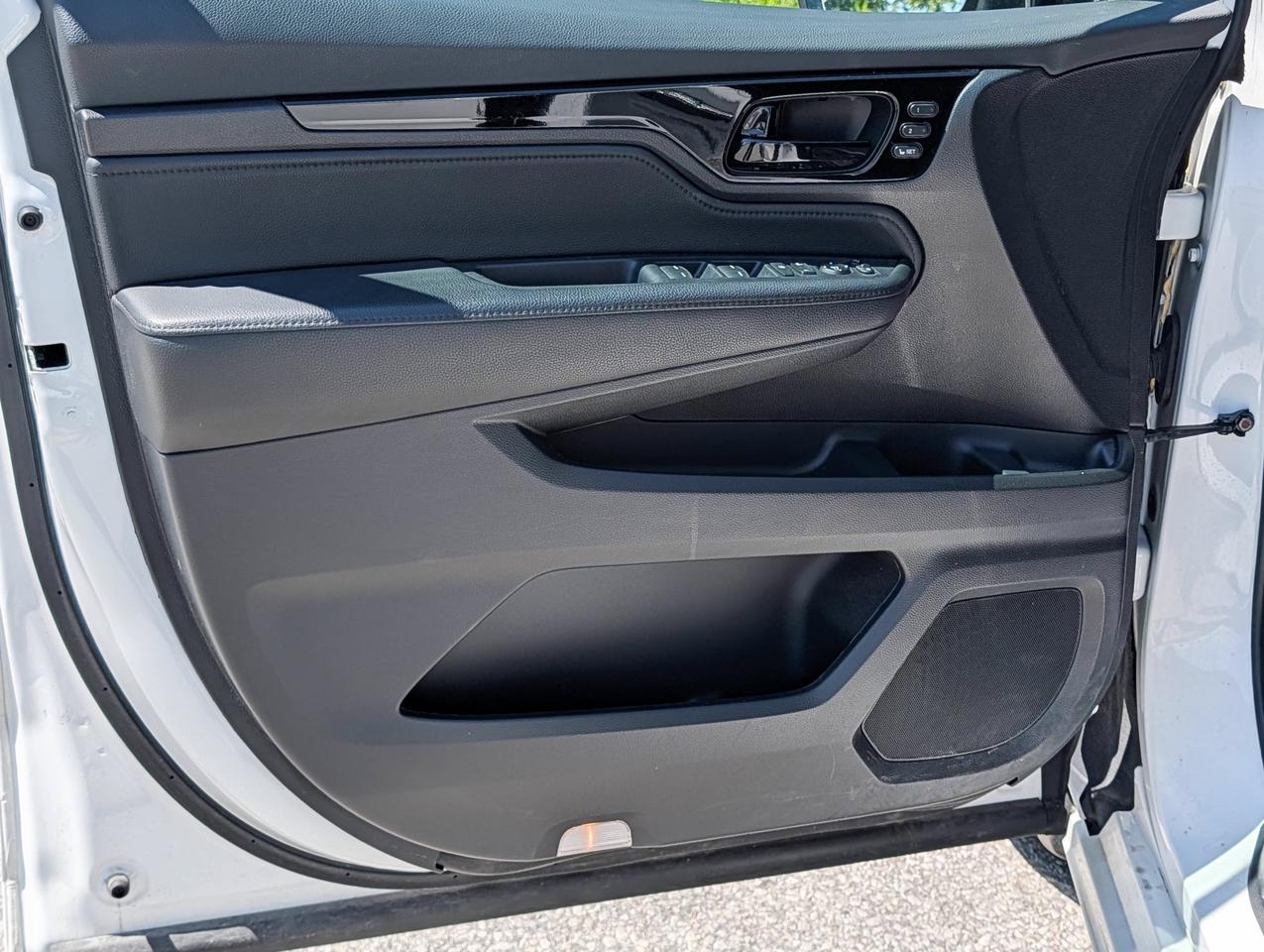 2024 Honda Odyssey Touring Photo