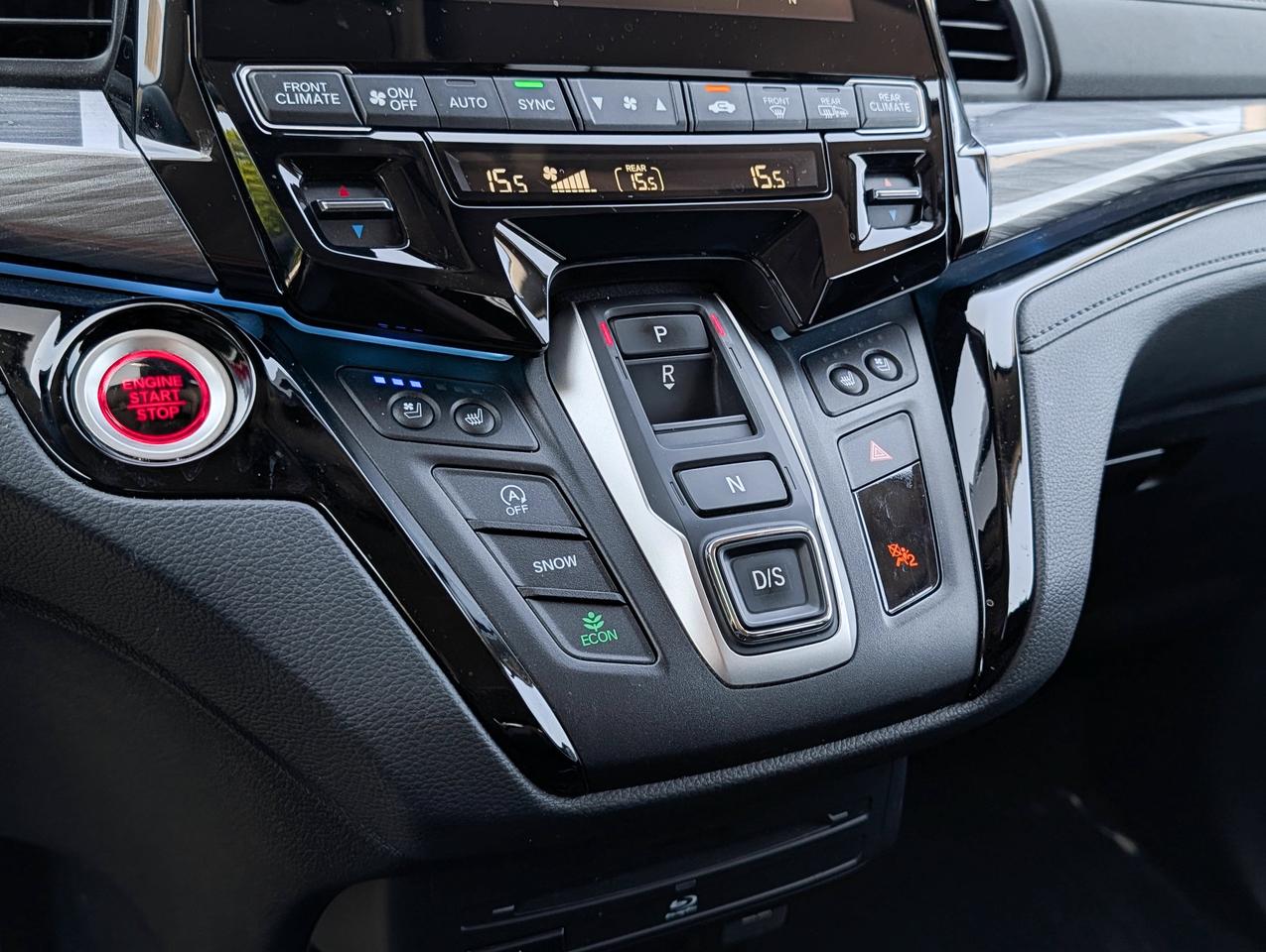 2024 Honda Odyssey Touring Photo