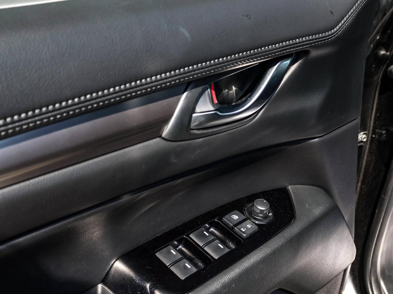 2025 Mazda CX-5 GS Photo