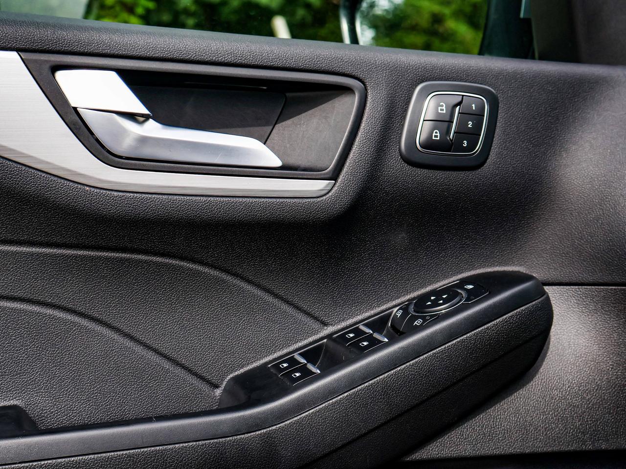 2024 Ford Escape Platinum Photo