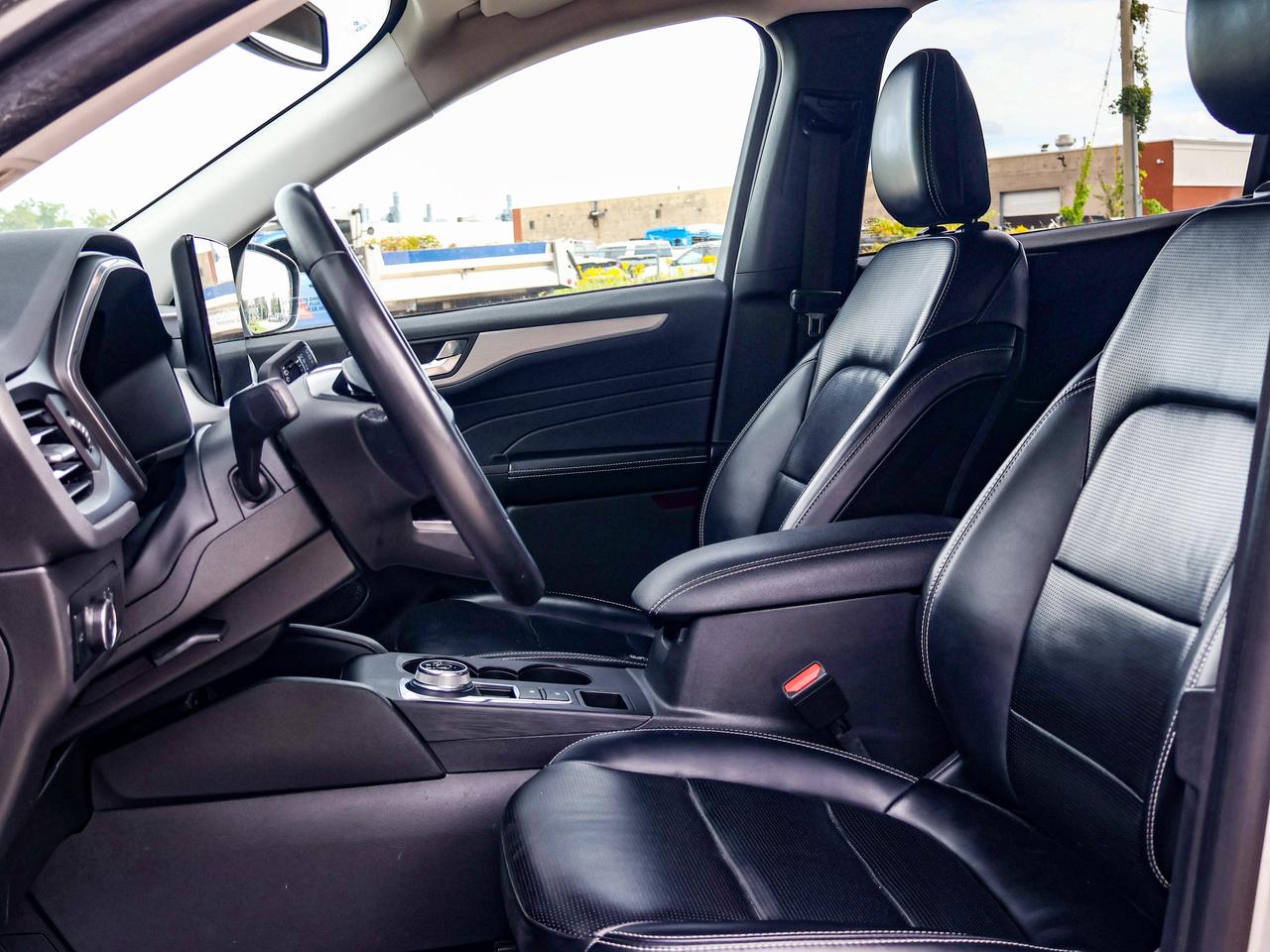 2024 Ford Escape Platinum Photo
