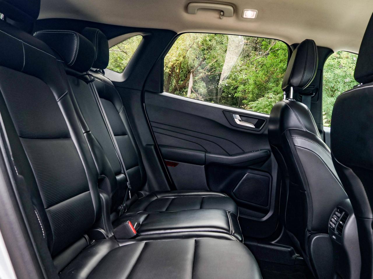 2024 Ford Escape Platinum Photo