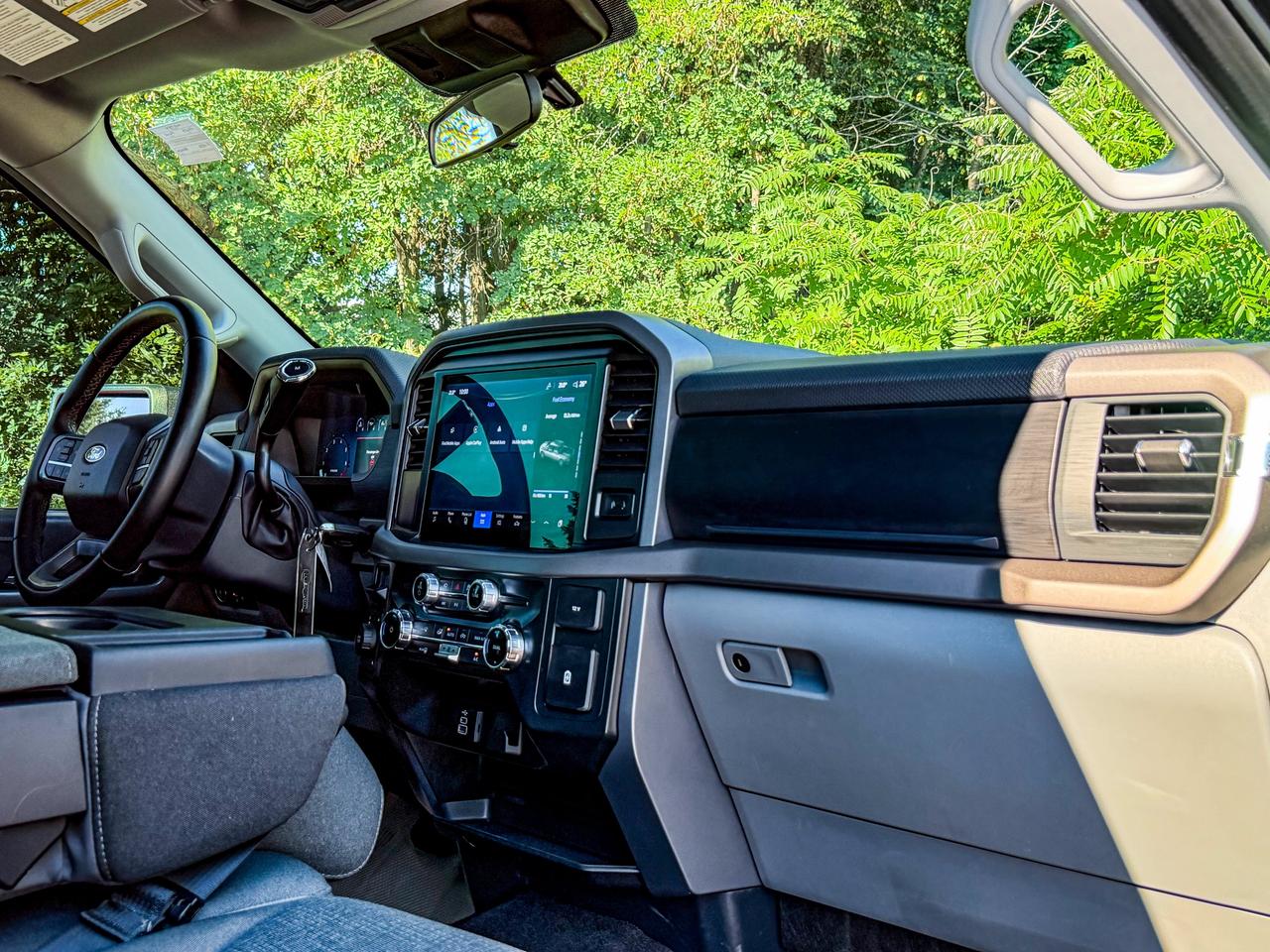 2025 Ford F-150 XLT Photo