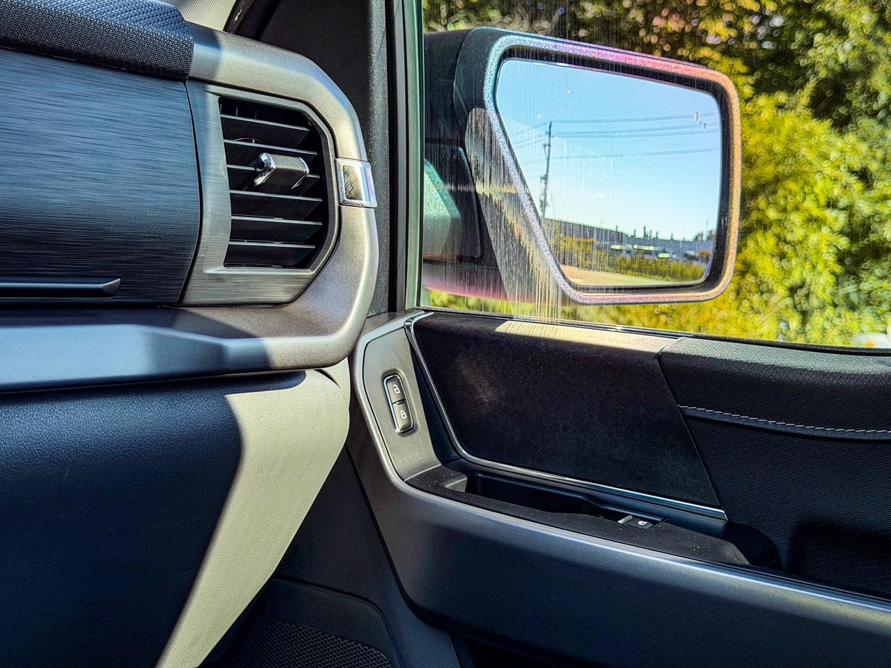 2025 Ford F-150 XLT Photo