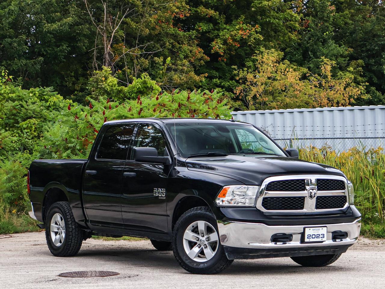 2023 RAM 1500 Classic SLT Photo5