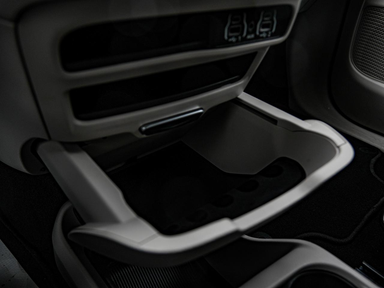 2024 Chrysler Grand Caravan SXT Photo