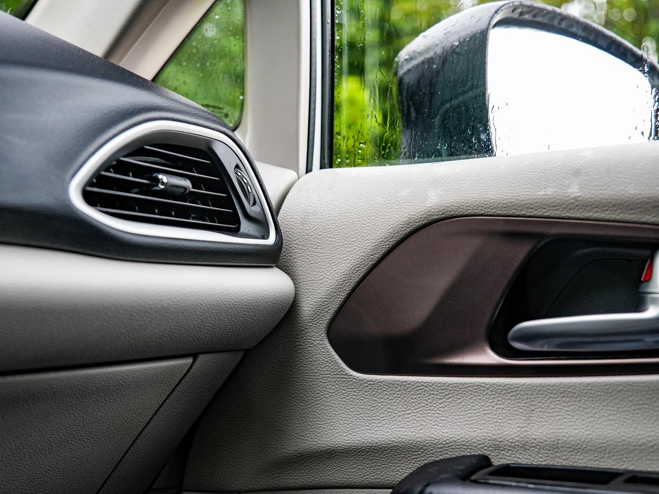 2024 Chrysler Grand Caravan SXT Photo