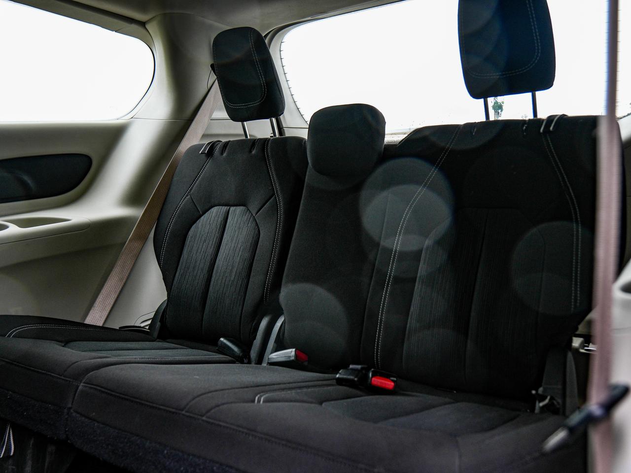 2024 Chrysler Grand Caravan SXT Photo