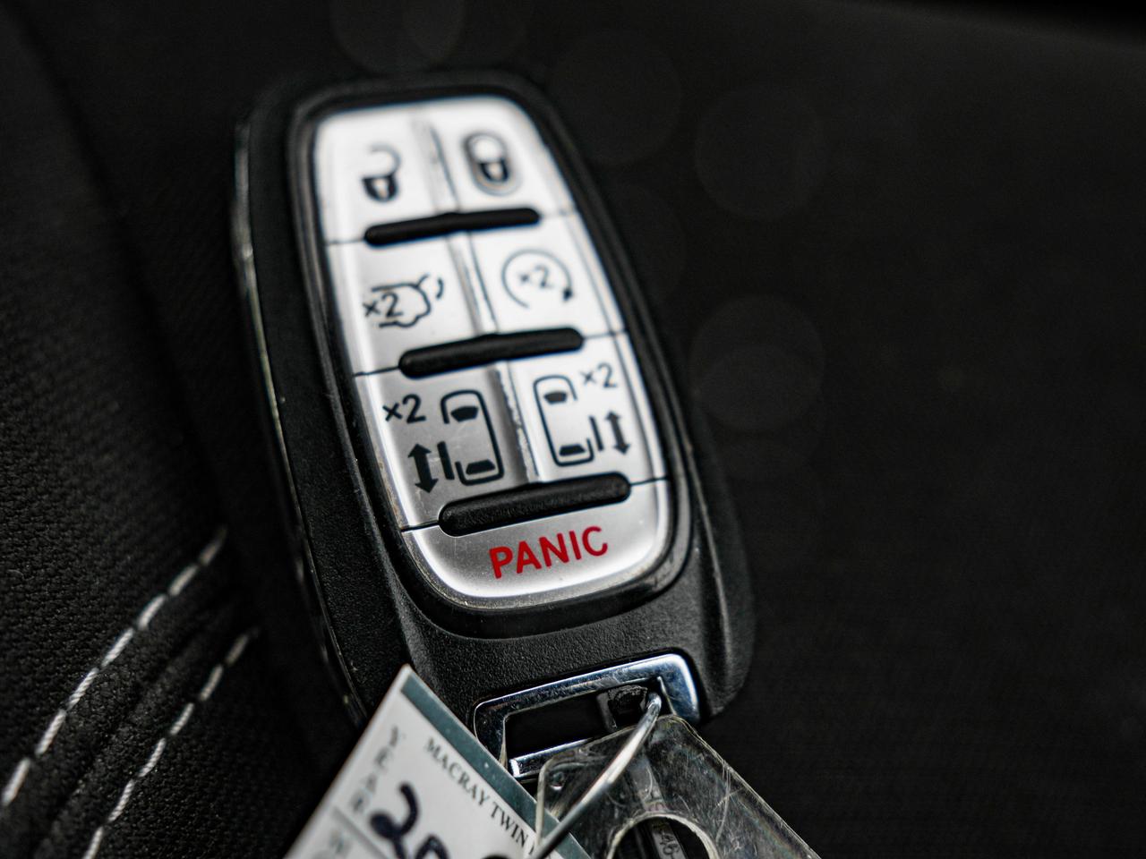2024 Chrysler Grand Caravan SXT Photo