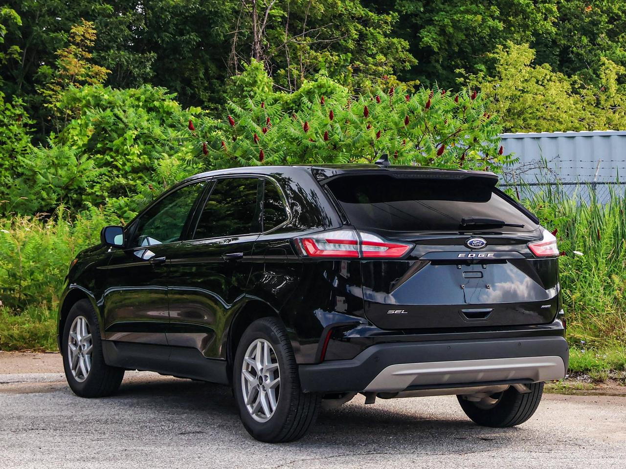 2024 Ford Edge SEL Photo