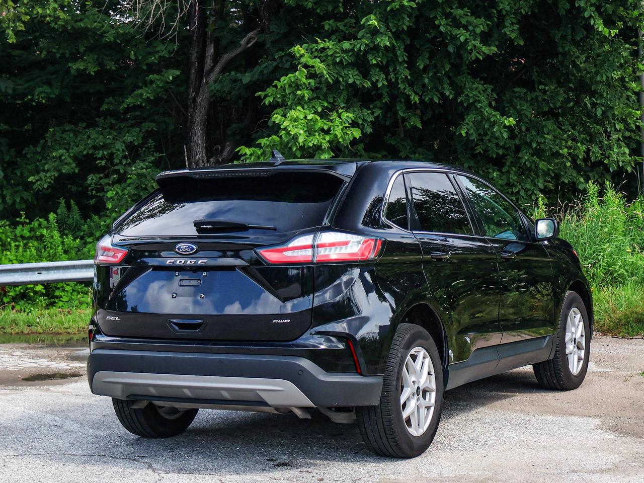 2024 Ford Edge SEL Photo