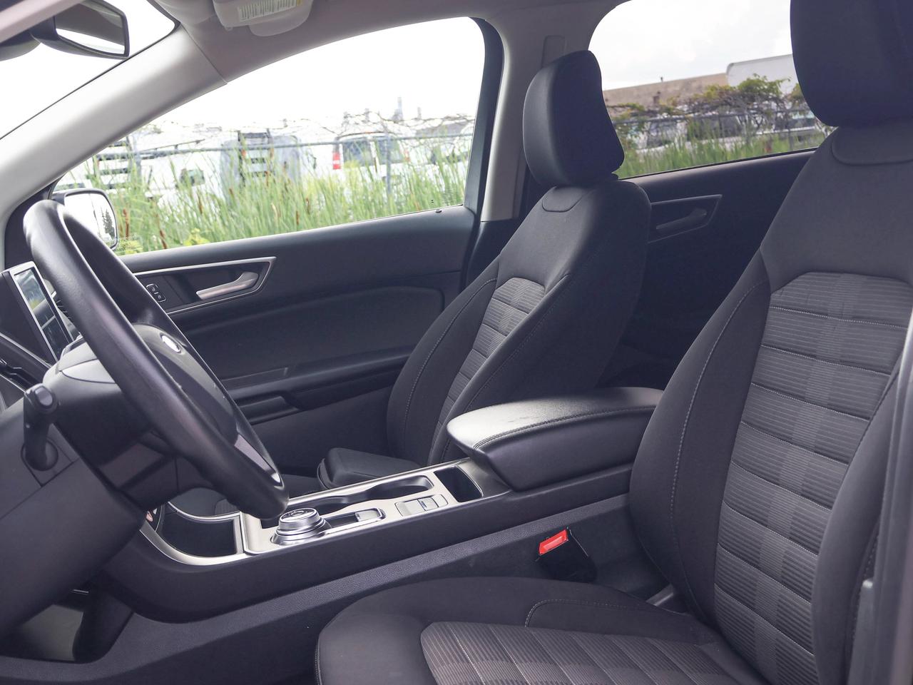 2024 Ford Edge SEL Photo