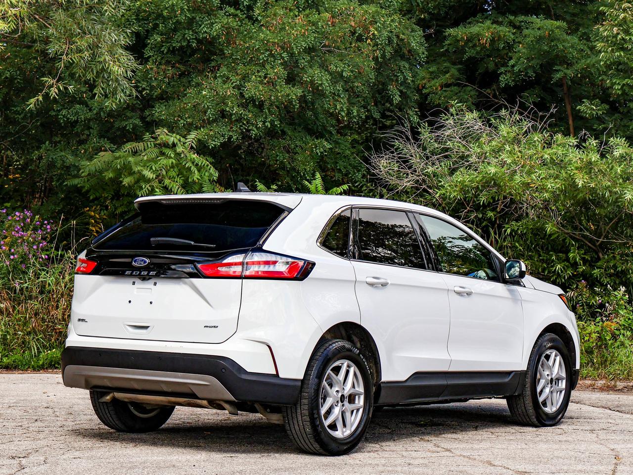 2024 Ford Edge SEL Photo