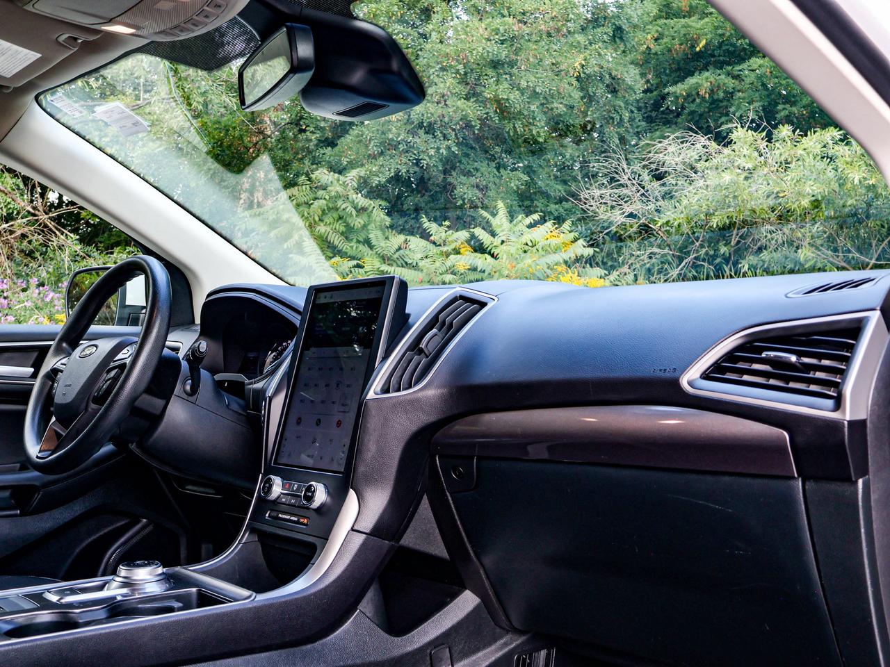 2024 Ford Edge SEL Photo