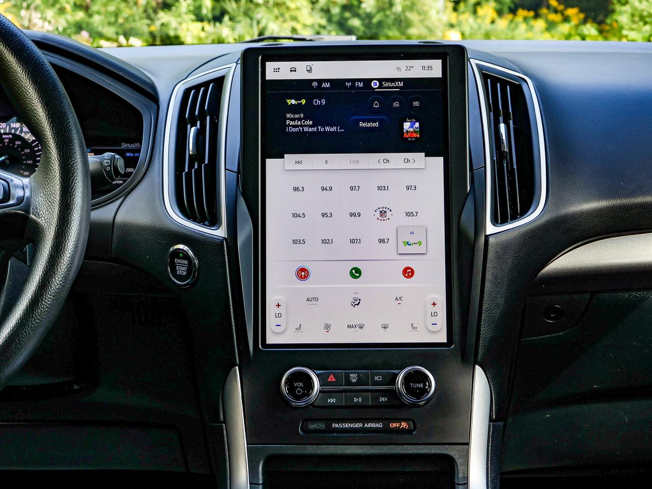 2024 Ford Edge SEL Photo
