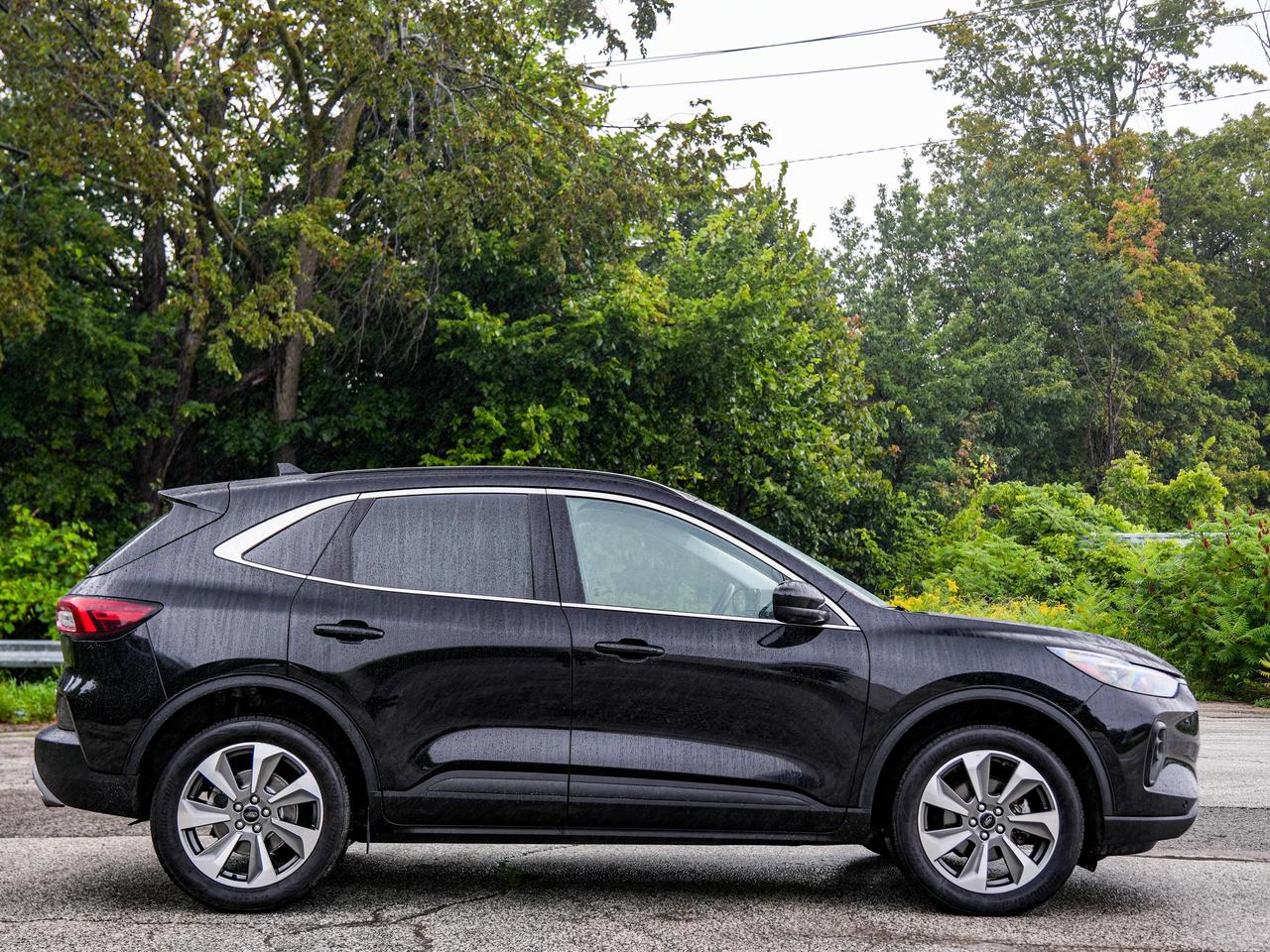 2024 Ford Escape Platinum Photo