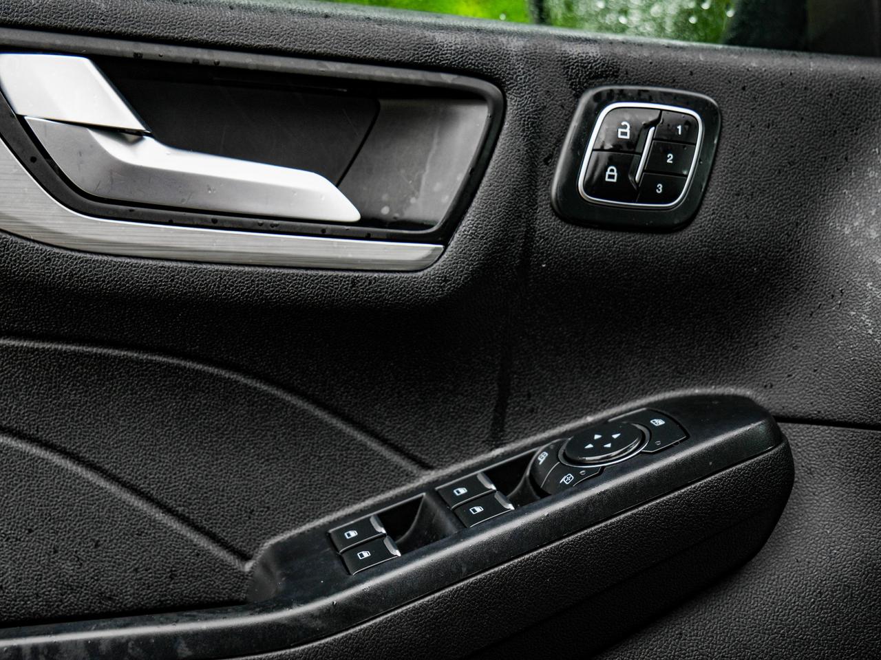 2024 Ford Escape Platinum Photo