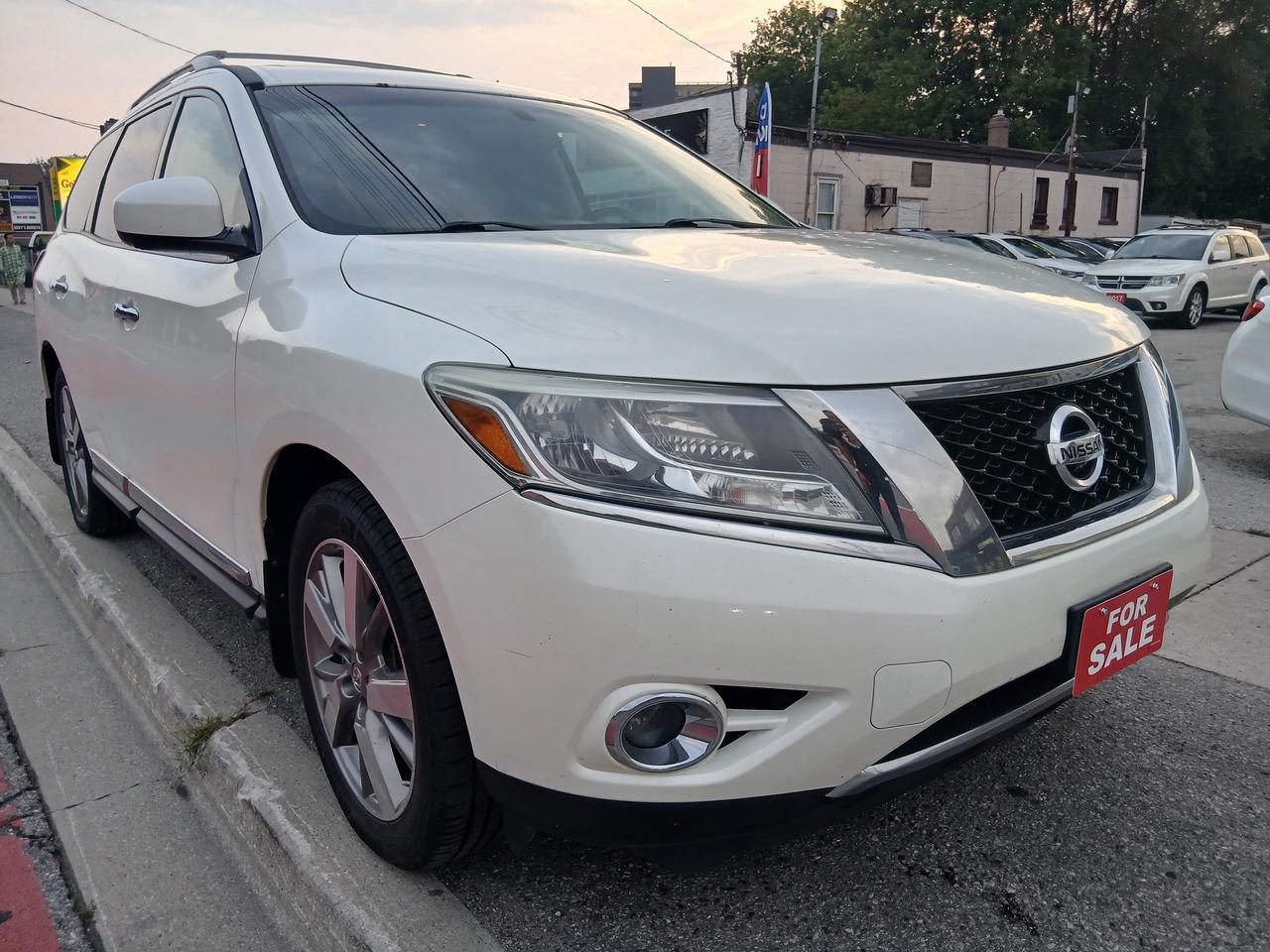 Used 2015 Nissan Pathfinder Platinum-AWD-LEATHER-SUNMOON ROOF-NAVI-BK CAM-DVD for sale in Scarborough, ON
